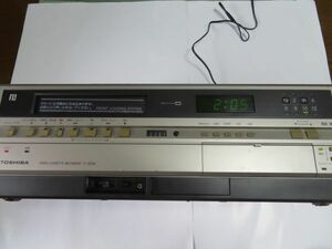  Junk Toshiba Beta β cassette videotape recorder V-303S