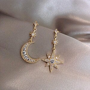  earrings month star Star moon goal american swaying pretty diamond zircon Kirakira gold stylish elegant AA1102
