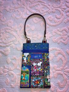 ステンドグラス柄 スヌーピー スマホポーチ ハンドメイド
