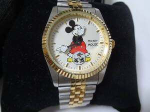 Disney ディズニー ミッキーマウス 腕時計 コンビベルト 展示未使用品　