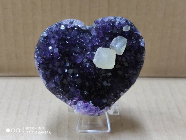 水晶 置物 原石の値段と価格推移は?|1,420件の売買情報を集計した ...