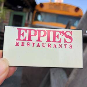 即決 Eppie's Restaurant ビンテージ アドバタジング ネームバッジ バッチ レストラン アメリカ
