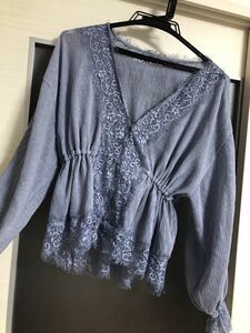 #*NICE CLAUP* Nice Claup * retro manner processing blouse * pale blue * adult ..