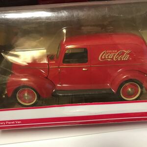 【Moter City Classics社製】Coca-Cola（コカ・コーラ） ダイキャストミニカー デリバリーパネルバン1940年 1/18スケール（ミニカー）2