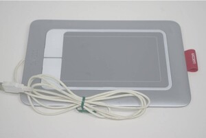 中古 Wacom ワコム ペンタブレット Sサイズ CTH-461/S 通電確認済み
