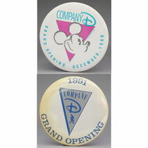 ディズニー　カンパニーD　缶バッジ2個　キャスト限定　1991年ディズニーワールド＆1988年ディズニーランド　USA_画像1