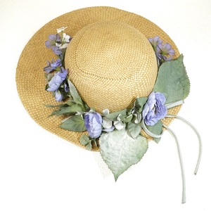 ビンテージ 麦わら帽子 ボーラーハット 子供用サイズ 52㎝ ディスプレイとしても 麦わらと紫の花の装飾が爽やかで素敵です！　ATN