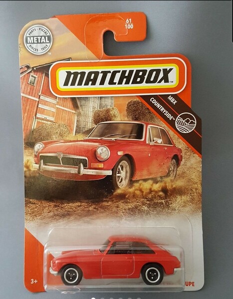 matchbox マッチボックス 1971 MGB COUPE クーペ レッド