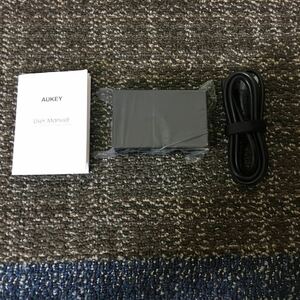 T-E028【中古品】AUKEY Quick Charge 3.0 充電器 PA-T15 USB ポート iPhone Android スマホ 
