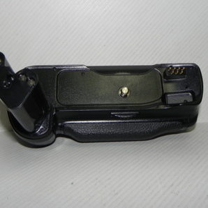 Nikon MB-15 マルチパワーバッテリーパック(Nikon F100 用)の画像3