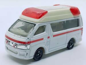 き6★トミカ ミニカー 2006 トヨタ ハイエース ハイメディック 救急車 No.79 B