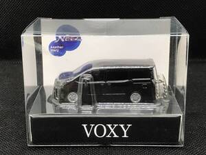 ★新品_非売品_トヨタ ヴォクシー VOXY LEDストラップ ミニカー キーホルダー イナズマスパーキングブラックガラスフレーク〈224〉