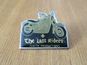 古いピンバッジ：The last raiders バイク オートバイ 乗り物 ピンズ +R