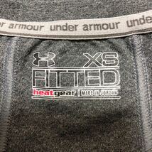 UNDER ARMOUR アンダーアーマー 半袖 Tシャツ コンプレッションシャツ レディース XSサイズ グレー heat gear_画像3