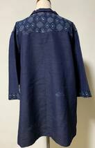 着物リメイク ハンドメイド ブラウスシャツ 藍紬織に綿絣のパッチワーク R321_画像3