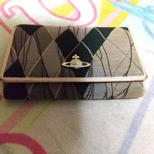 ヴィヴィアンウエストウッド【vivienne Westwood】折り財布