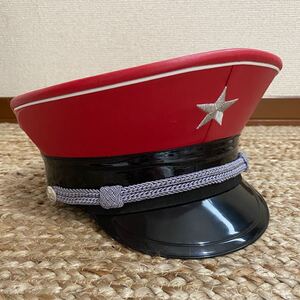 ポリス 帽子 軍帽 コスプレ 衣装 ミリタリーハット ドイツ軍 駅長 星 赤