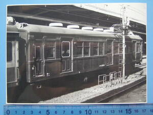 (A37) 写真 古写真 電車 鉄道 鉄道写真 客車 クモハ12018 昭和52年10月31日 横浜駅
