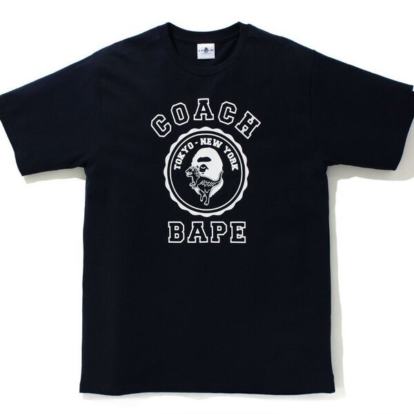【BAPE(R)×COACH★C4881-NAV】エイプ×コーチ新作コラボ♪数量限定♪グラフィック半袖Tシャツ新品