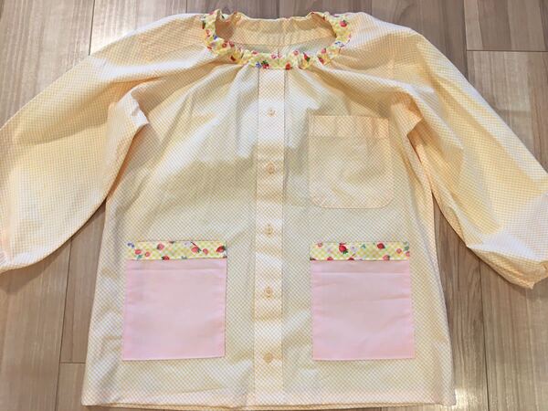 新品●ハンドメイド●ワイシャツリメイクスモック 長袖 小学校 図工 習字 黄色