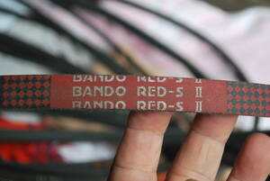 Ⅴベルト　BANDO REDーSⅡ　　SBー147　未使用　在庫品