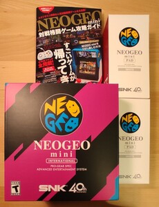 NEOGEO mini international本体 PAD2個(白) 対戦格闘ゲーム攻略ガイド miniHDMI変換コネクタ