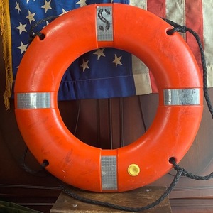 USN USS lifesaving swim ring US NAVY the US armed forces the truth thing USCG recognition swim ring / Vintage display objet d'art.