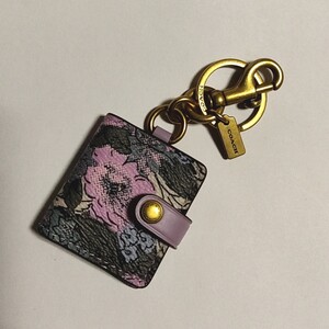 COACH コーチ キーホルダー ピクチャーフレーム ライラック フラワー 花 キーリング