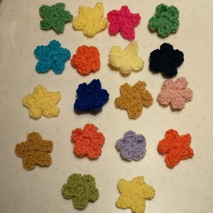 ハンドメイド 毛糸編み ミニモチーフ☆フラワー18個セット