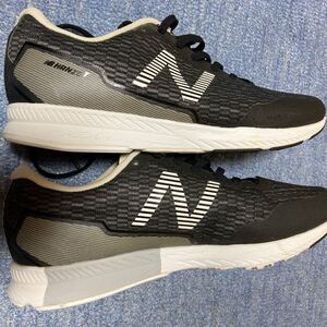 ニューバランス シューズ HANZO T