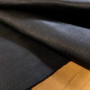 ○牛革 リザード型押し 207ds 1.1~1.2㎜ ブラック 本革 黒色