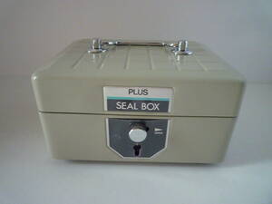 PLUS SEAL BOX プラス スチール印箱 小 SB-005　エルグレー（合カギ2本付）　未使用品　送料無料