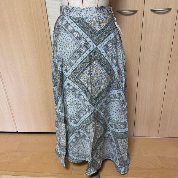 新品 ペイズリー柄 ロングスカート