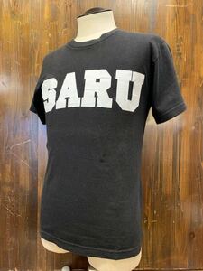 J694TC メンズ Tシャツ SANTASTIC サンタスティック SARU 半袖 ブラック 黒 ストリート 小さいサイズ プリント 夏 S 送料370円