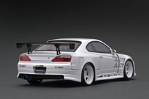 イグニッションモデル 1/18 VERTEX (S15) 日産 シルビア (ホワイト) 世界限定140台_画像6