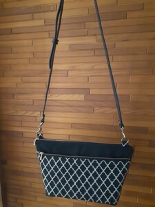 ハンドメイド トート バッグ 北欧風 モロッカン 黒 白 金 Wファスナー