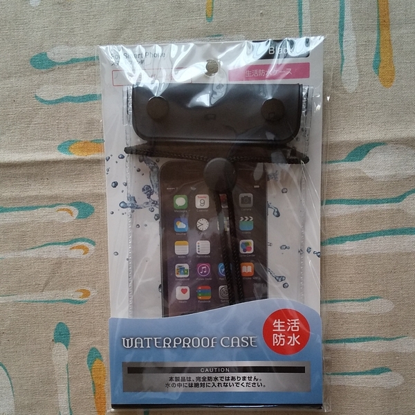 スマートフォン 防水ケース