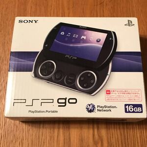 PSP go プレイステーション・ポータブルgo ピアノブラック SONY 中古 M2メモリースティック8GB付き ソフト5本入り
