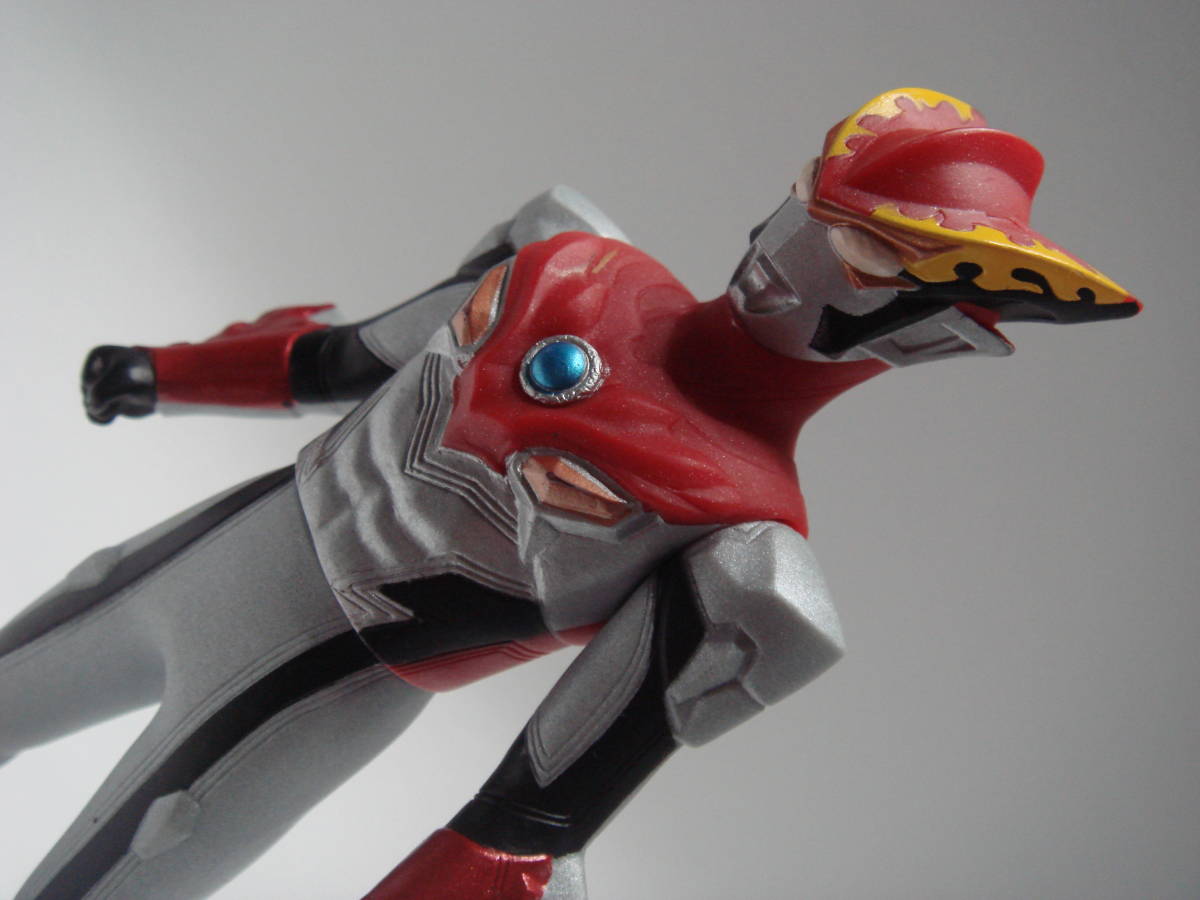 Yahoo!オークション -「ウルトラマンロッソ ソフビ」の落札相場