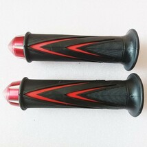 アルミ ハンドル グリップ 22.2mm バーエンド 一体型 赤 GSX250R GSX-R250R GSX-R400R GSX-R750R GSX-R1100R GSX1300R 隼 汎用_画像2