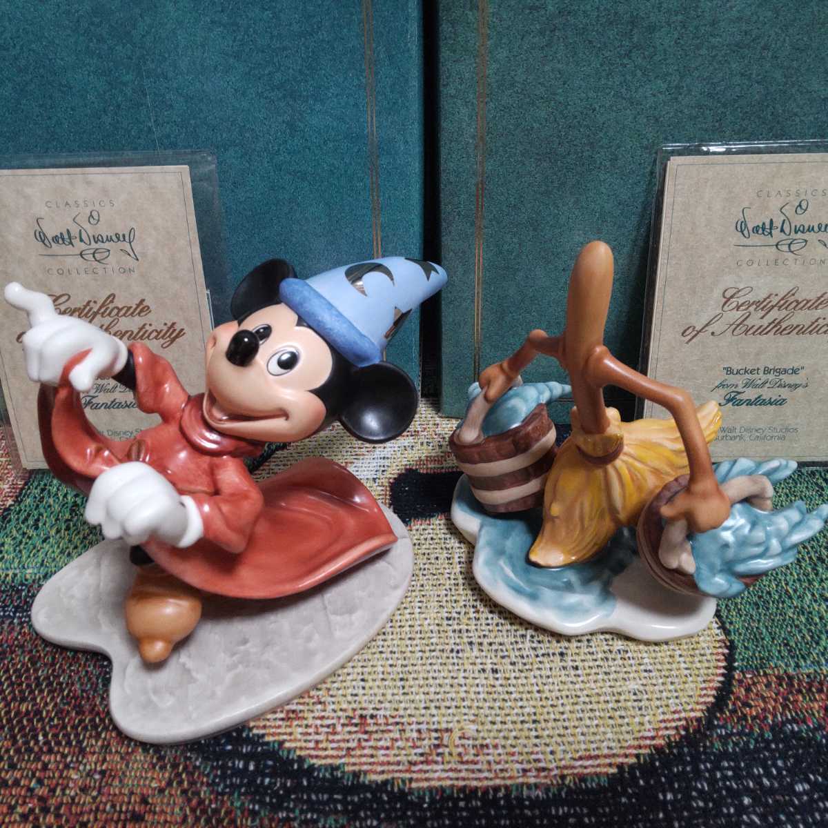 値段が激安 M01 プライスダウン Disney 絶版 入手困難 大型フィギュア ミッキーマウス ファンタジア 魔法使いの弟子 台付 ミッキーマウス Www Listentotheworld Net