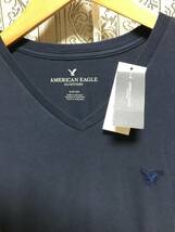 セール! 正規品 本物 新品 アメリカンイーグル Vネック Tシャツ AMERICAN EAGLE OUTFITTERS 知的で 上品な ネイビー シルエット綺麗 S ( M_画像4