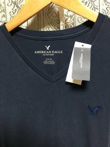 セール! 正規品 本物 新品 アメリカンイーグル オシャレ クールな Vネック Tシャツ AMERICAN EAGLE 着心地抜群 綿100% ネイビー 濃紺 S ( M