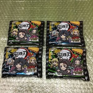 ロッテ ビックリマン 鬼滅の刃マンチョコ 4個セット ビックリマンチョコ シール ステッカー 無限列車 新品
