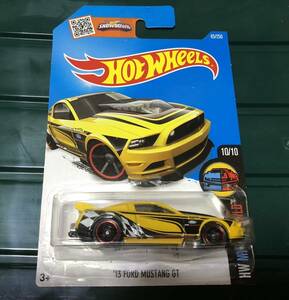 激レア・Hot Wheels Ford mustang GT 2013年　イエロー　ホットウィール　レーシングデカール