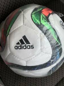 アディダス　Adidas　サッカーボール　5号球　CONEXT15 未使用　難あり
