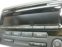 M-3062　VolksWagen　フォルクスワーゲン　VW-1K0 035 183 C　MP3　CDデッキ　純正オーディオ　補償付き_画像3