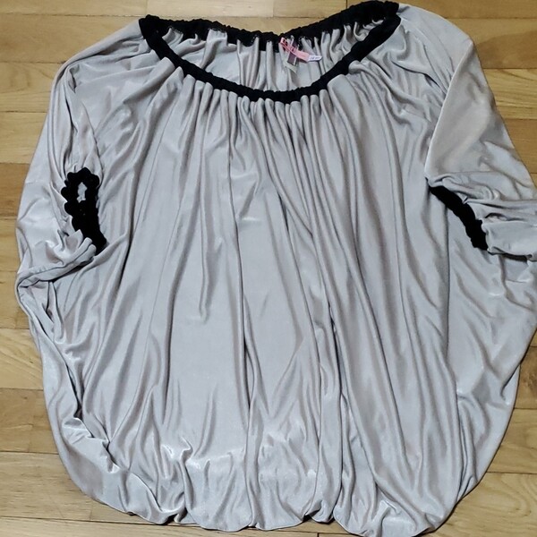 超美品 サテントップス ブラウス チュニック