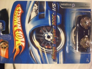 ホットウィール HOT WHEELS BLINGS CHRYSLER 300C DROPSTARS クライスラー ミニカー