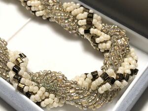  beads 49.0g twist design necklace 